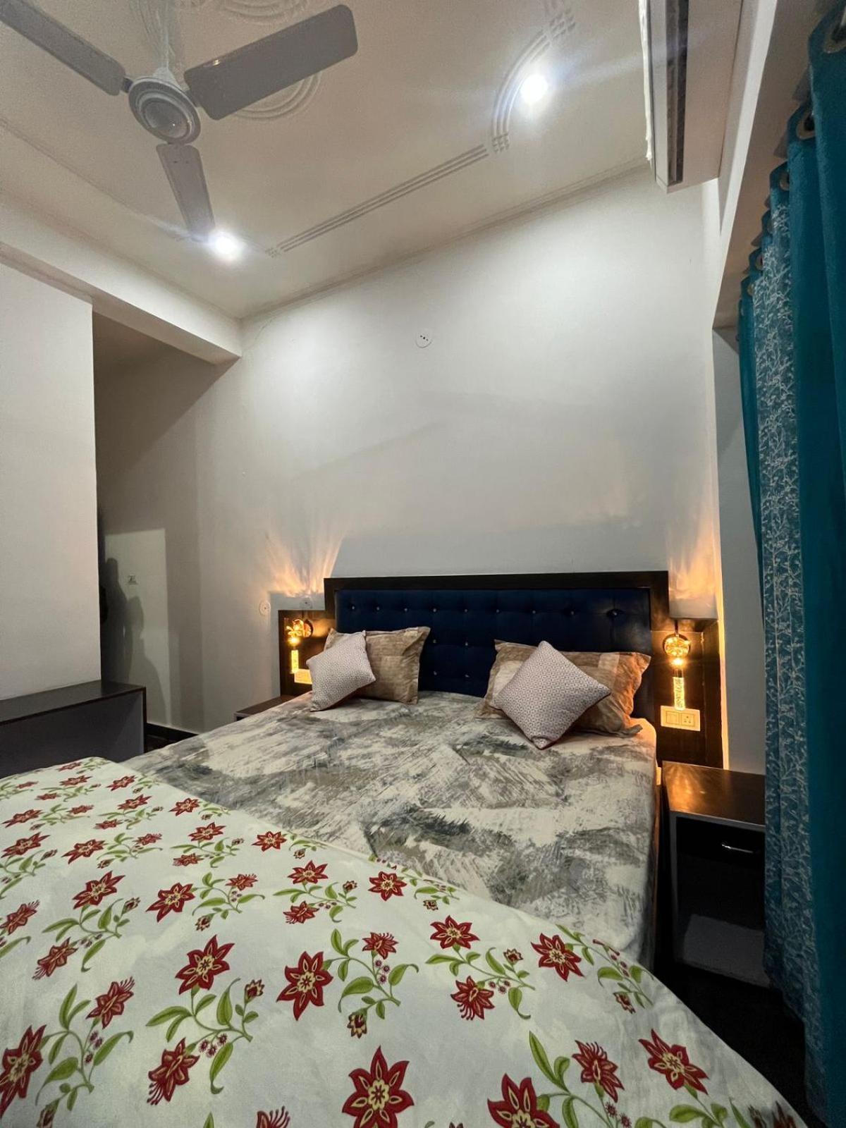 La Calma Homestay Khajurāho Exterior foto